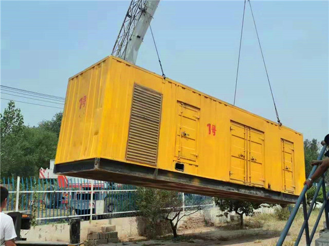 溧阳300KW柴油发电机组油耗是多少？