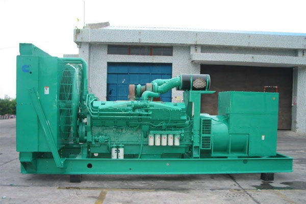 溧阳工厂发电机应急发电时如何更准确地检查发电机状态？